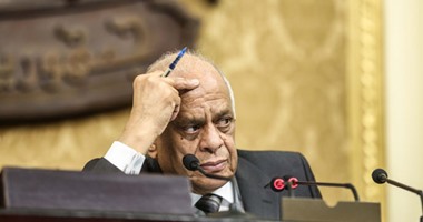 وتستمر رحلة البحث عن النواب.. تأخر بدء الجلسة المسائية أكثر من ساعة لعدم اكتمال النصاب القانونى.. الأعضاء يطالبون "عبد العال" بالكشف عن أسماء المتغيبين للرأى العام.. ورئيس المجلس: سنطبق الجزاءات