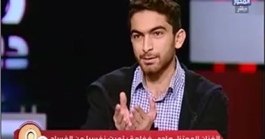 بعد إعلانه اعتزال الفن..هادى خفاجة لـ"90 دقيقة":"ضيعت عمرى..ولا أرى فنًا"