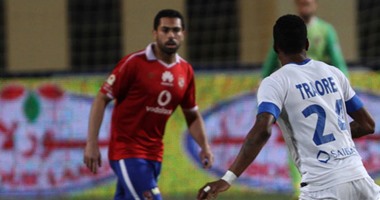 الأهلي يوضح موقف نيدفيد بعد "غرزتين" و"ركبة" فتحى
