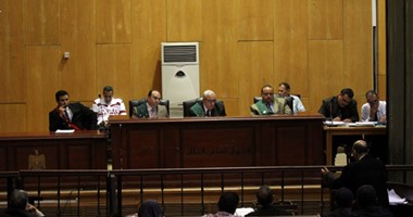 بالصور.. بدء محاكمة بديع و104 آخرين فى "أحداث عنف الإسماعيلية"