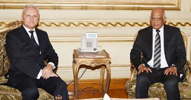 بالصور..على عبد العال يتلقى رسالة تهنئة من سفير برلمان بيلاروسيا