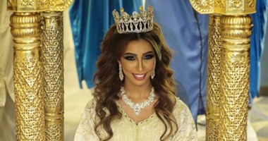 بالفيديو والصور..دنيا بطمة نجمة"أراب آيدول" تحتفل بعيد ميلادها على"الهودج"
