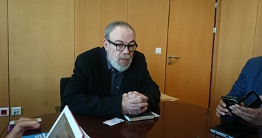 مسئول ملف الهجرة فى أثينا: هدف الاتفاق بين تركيا والاتحاد الأوروبى منع التهريب.. وتدفق اللاجئين لن ينتهى ما لم تتوقف الحرب فى سوريا بحل سياسى.. يورجوس كيريتسيس: 52 ألف لاجئ باليونان معظمهم سوريون