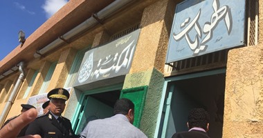 بالصور.. وزير الداخلية يفتح أبواب السجون أمام زيارات "حقوق الإنسان والإعلام".. نرصد تطوير العنابر والمستشفيات وتوفير المكتبات والملاعب لتأهيل النزلاء.. ولأول مرة تليفونات أرضية تربط السجين بأسرته