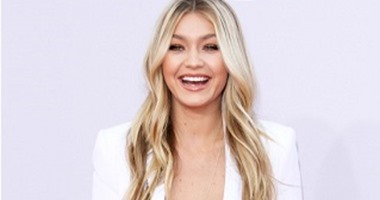 اختيار جيجى حديد لتقديم حفل American Music awards على شبكة ABC 