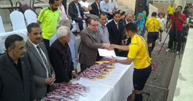 فريق مركز شباب الزهراء يلتقى شباب سفاجا فى دور الـ16 لدورى مراكز الشباب