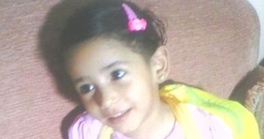 صحافة المواطن.. قارئ بالغربية يطالب بعلاج طفلة "تبناها" مريضة بضمور فى المخ