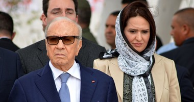 تونس تحطم "تابوهات" المساواة.. الرئيس يكلف بصياغة قانون يساوى الجنسين فى الميراث ويجيز زواج مسلمات من ديانات أخرى.. مراقبون: الإخوان عقبة أمام تحقيق حلم التونسيات.. موافقتهم رهن صفقة سياسية.. ومطالب بعزل السبسى