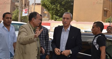 محافظ قنا يتابع أعمال تجميل طريق معبد دندرة