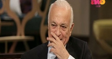 نبيل العربى يبكى مع منى الشاذلى: مبارك تجاهل الفريق الذى أعاد طابا