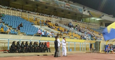 بالصور.. حضور جماهير المصرى لمباراة الزمالك من ملعب الإسماعيلية