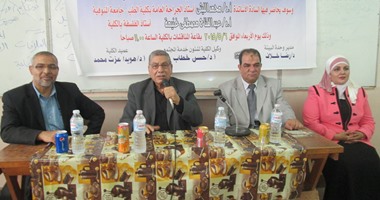 المخاطر البيئية والصحية للباعة الجائلين فى ندوة بآداب المنوفية