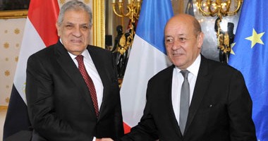 مباحثات ثنائية بين رئيس الوزراء ووزير الدفاع الفرنسى