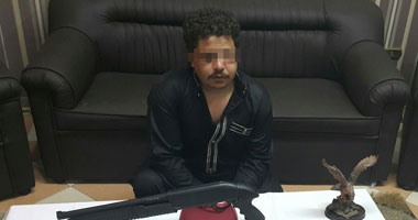 القبض على مسجل خطر هارب من 22 قضية سرقة ومخدرات وسلاح بطوخ