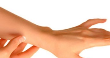 لحواء.. خدعوكِ فقالوا: ليزر إزالة الشعر يسبب السرطان