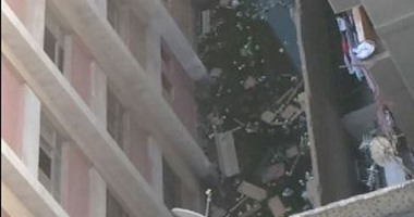 "واتس آب اليوم السابع": "حوش" مدرسة الزيتون التجارية غارقا فى المجارى