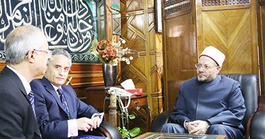  مفتى الجمهورية : الجمع بين طوافي الإفاضة والوداع في طواف واحد جائز شرعًا