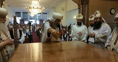 بالصور.. البابا تواضروس يدشن كنيسة أبوسفين ويقيم قداسا بها فى هولندا
