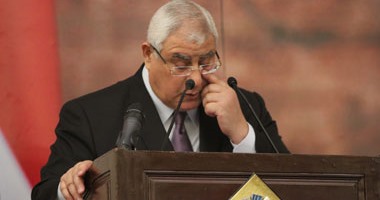 شيخ الأزهر ينعي والدة المستشار عدلي منصور