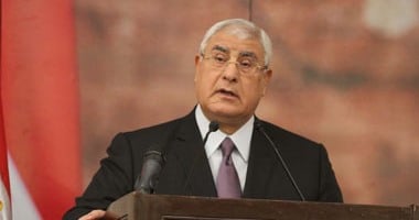 الرئيس السيسي يوفد مندوبا لتشييع جنازة والدة المستشار عدلى منصور