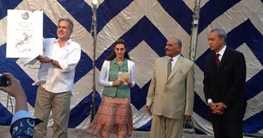 محافظ قنا يفتتح مهرجان الحكى بحضور خالد الخميسى