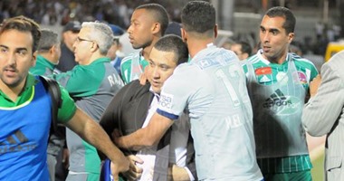 الصحراء المغربية وراء إعتداء الشرطة الجزائرية على بعثة الرجاء