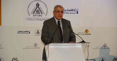 محلب يشارك بلقاء وفد الشركات الروسية ووزير الصناعة الروسى