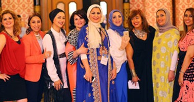 بالصور.. منى عبد الناصر وسيدات الأعمال فى عرض أزياء الكويتية هند القحطانى