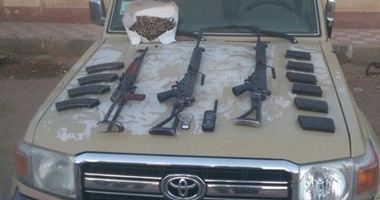 أمن جنوب سيناء يضبط "رشاش وبندقية آلية" بسيارة فى وادى الندية بفيران