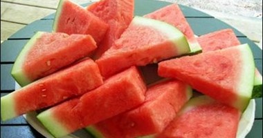 فى الموجة الحارة بلاش الأكل الجاهز وأديها جبنة وبطيخ