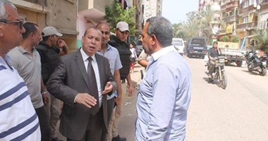 محافظ دمياط يجرى جولة مفاجئة بـ"عزبة اللحم" و"شط جريبة".. ويحيل مسئولين للتحقيق