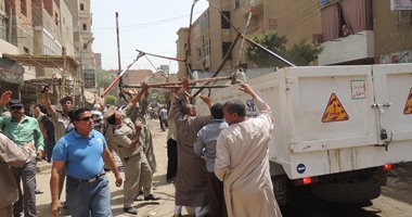إزالة 45 حالة تعدى وضبط 22 حالة سرقة تيار كهربائى فى حملة مكبرة بالفيوم