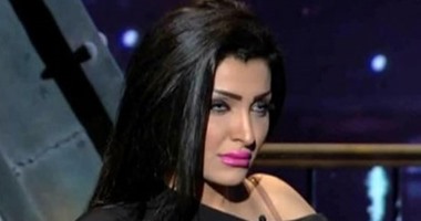 كواليس أول ليلة لـ"برديس وشاكيرا" داخل سجن النساء.. بطلة كليب "يا واد ياتقيل" تبكى:" اشمعنى أنا.. البلد كلها راقصات يقبضوا عليهم بقى".. وشاكيرا تصاب بحالة ذهول.. والسجينات يغنين"معرفش أدق الكمون"