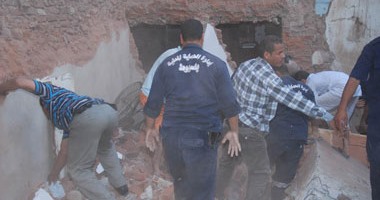 ارتفاع عدد ضحايا انهيار عقار أسيوط إلى 4 وفيات
