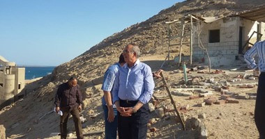 محافظ البحر الأحمر يتفقد عددا من المشروعات الخدمية