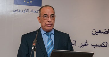 وزير العدل يفتتح البرنامج التدريبى للتوعية بمخاطر الفساد