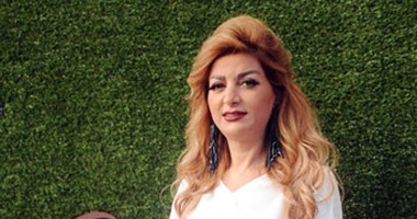 بالصور..هويدا بريدى تفاجئ جمهورها بعرض مثير لـ"العروس الهاربة"
