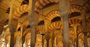 رغم عدم وجود مساجد بها.. صحيفة إسبانية: برشلونة تتحول إلى مدينة إسلامية
