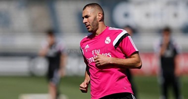ريال مدريد يتسلح بـ"بنزيما" أمام فالنسيا غدًا