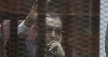 5 سنوات على بدء محاكمه مبارك فى قتل متظاهرى يناير.. 3 أغسطس 2011 أولى جلسات المحاكمة و لازالت مستمرة بيد النقض.. الرئيس الأسبق حر تحت الإقامه الجبريه و ينتظر الرأى الأخير للنقض
