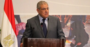 محلب يسلم رسالة من السيسي إلى رئيس توجو لدعم التعاون المشترك