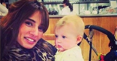 زينة: "هذا الطفل ليس ابنى.. وكفاية ظلم"