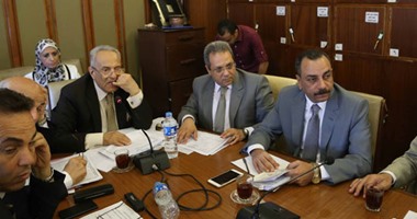 "تشريعية" مجلس النواب ترفض تعديلات الحكومة على "الكسب غير المشروع".. وممثل العدل يفجر مفاجأة: لا أعرف شيئا عن مشروع القانون.. بهاء أبو شقة: تعديلات غير مقبولة.. علاء عبد المنعم: أرفض الترقيع