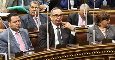 فتنة "العلاوة" بـ"الخدمة المدنية".. تثير الجدل داخل لجنة القوى العاملة بالبرلمان.. وإرجاء مناقشتها لحين نظر جداول الأجور.. نواب يرفضون الـ5% ويطالبون بـ7% على الأقل.. وحوار مجتمعى حول القانون قريبا