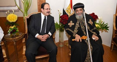 وزير الداخلية ومسئولون وسياسيون  يهنئون البابا بعيد القيامة المجيد