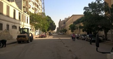 بالصور.. رفع الحواجز الأسمنتية من محيط وزارة الداخلية بوسط البلد