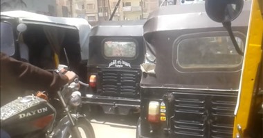 ضبط 9 تكاتك تسير فى شوارع كفر سعد بدمياط بالمخالفة لقرار المحافظ