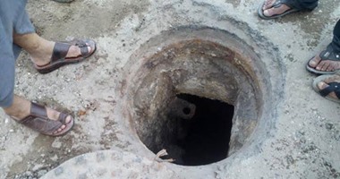 سقوط 3 أشخاص فى بالوعة صرف صحى بالعريش