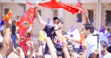 بالصور.. طلاب كلية تجارة طنطا ينظمون حفل تخرجهم من الجامعة