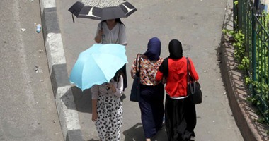 "الشماسى" درع المصريين لمواجهة حر الشمس